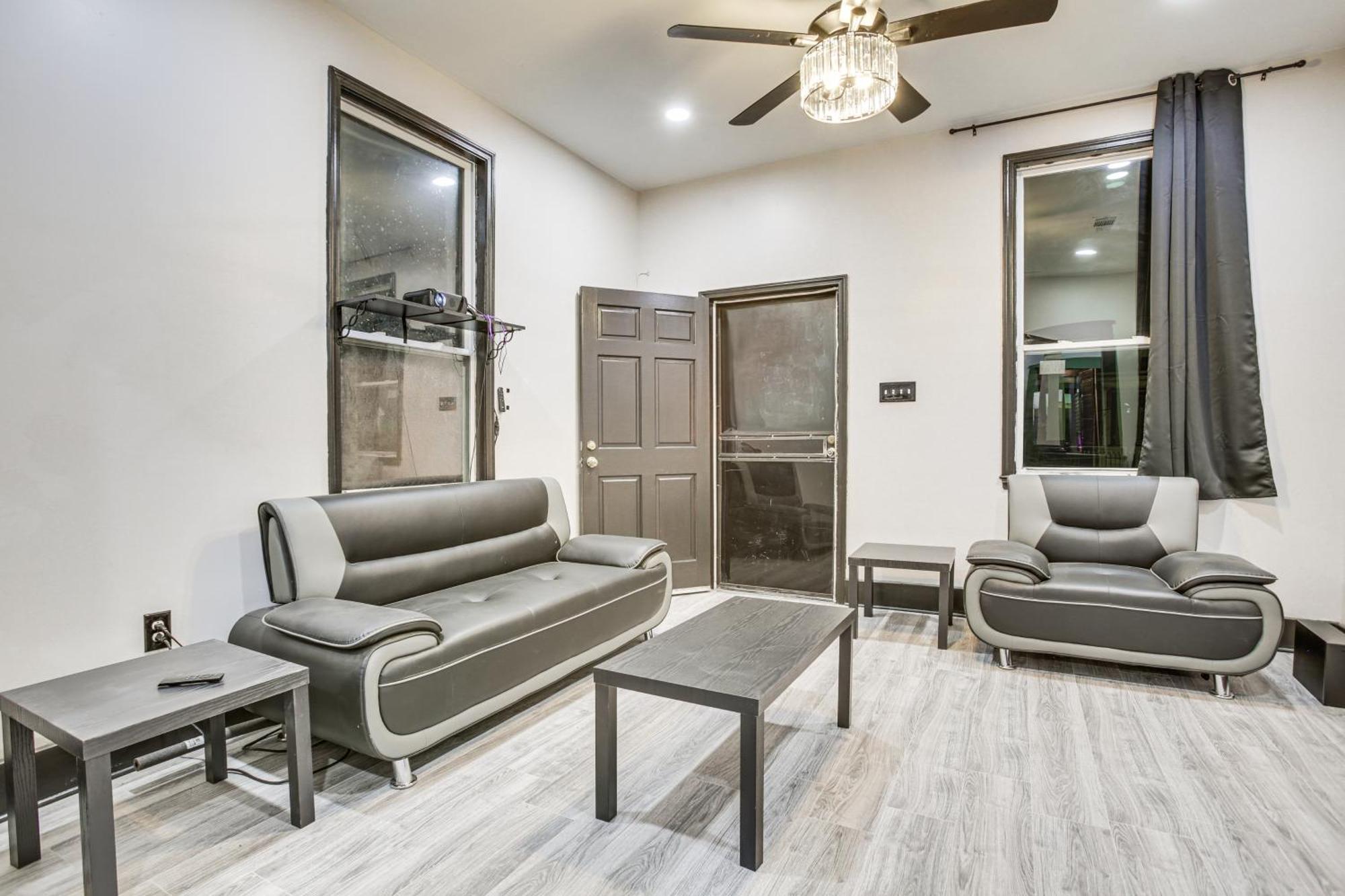 Duplex 2 Mi To Bourbon Street! * New Orleans