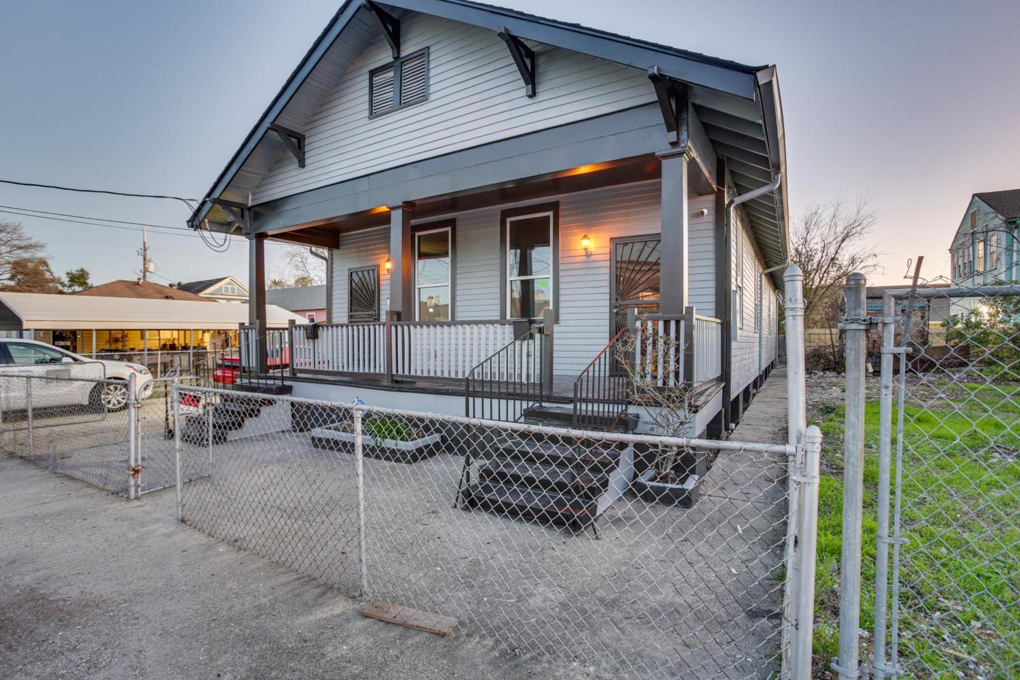 Duplex 2 Mi To Bourbon Street! *